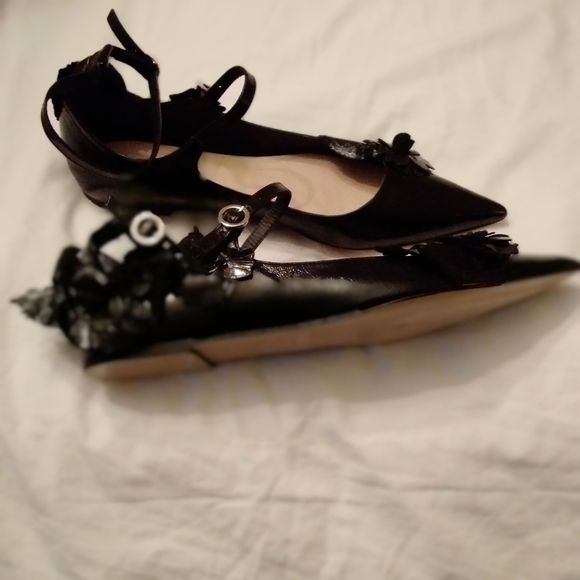 Flat Anklet shoes - Picture 2 of 4